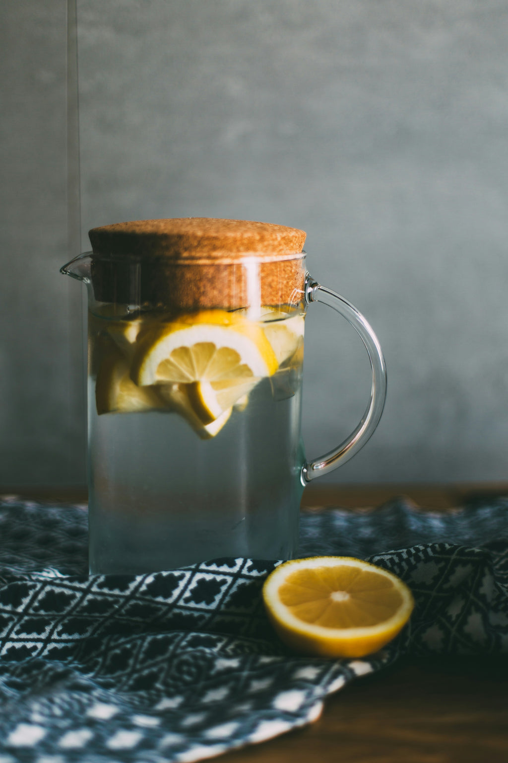 Classic Homemade Lemonade - Fresh & Tangy